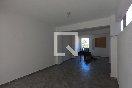 Casa para alugar com 150m², 3 quartos e 3 vagas Casa para alugar com 150m², 3 quartos e 3 vagasGaragem