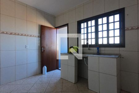 Casa para alugar com 150m², 3 quartos e 3 vagas Casa para alugar com 150m², 3 quartos e 3 vagasCozinha