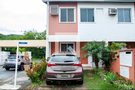 Casa de condomínio para alugar com 89m², 3 quartos e 2 vagasFachada