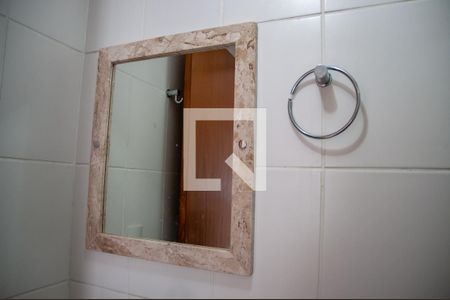 Casa de condomínio para alugar com 89m², 3 quartos e 2 vagasBanheiro - Espelho