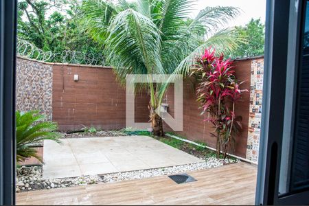 Casa de condomínio para alugar com 89m², 3 quartos e 2 vagasQuintal fundos - Tanque