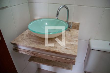 Casa de condomínio para alugar com 89m², 3 quartos e 2 vagasBanheiro Social - Pia