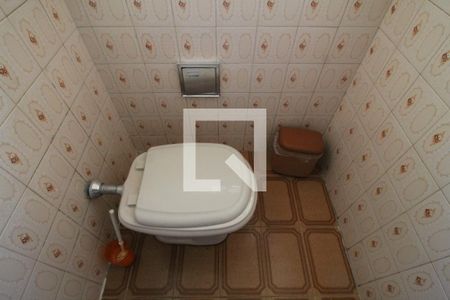 Casa à venda com 301m², 2 quartos e 4 vagasBanheiro 1