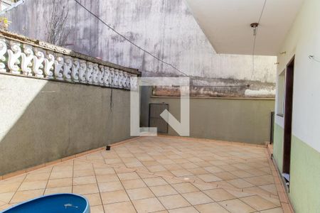Casa à venda com 600m², 5 quartos e 4 vagasQuintal