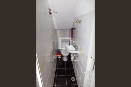 Casa à venda com 600m², 5 quartos e 4 vagasLavabo da Garagem