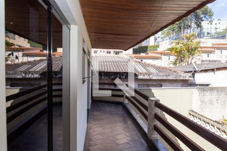 Casa à venda com 600m², 5 quartos e 4 vagasVaranda do Quarto 3