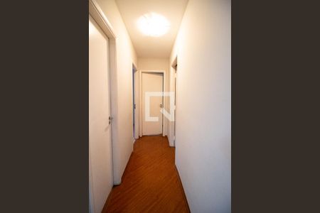 Apartamento à venda com 70m², 2 quartos e 1 vagaCorredor