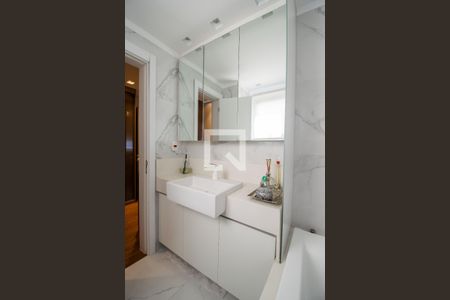 Apartamento à venda com 164m², 3 quartos e 3 vagasBanheiro da Suíte 3