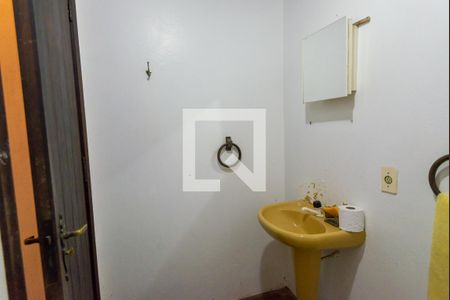 Casa à venda com 2700m², 6 quartos e 2 vagasBanheiro 3
