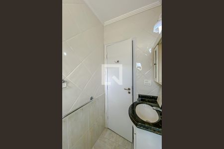 Casa de condomínio à venda com 188m², 3 quartos e 3 vagas Casa de condomínio à venda com 188m², 3 quartos e 3 vagasBanheiro