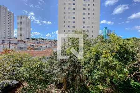 Casa de condomínio à venda com 188m², 3 quartos e 3 vagas Casa de condomínio à venda com 188m², 3 quartos e 3 vagasVista da Varanda da suite
