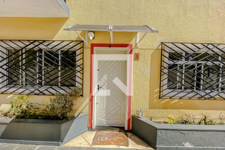 Casa de condomínio à venda com 188m², 3 quartos e 3 vagas Casa de condomínio à venda com 188m², 3 quartos e 3 vagasEntrada