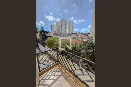 Casa de condomínio à venda com 188m², 3 quartos e 3 vagas Casa de condomínio à venda com 188m², 3 quartos e 3 vagasVaranda da suite