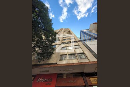 Fachada de apartamento para alugar com 2 quartos, 45m² em Centro, Belo Horizonte