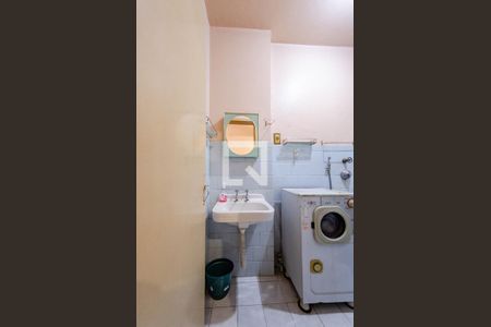 Banheiro de apartamento para alugar com 2 quartos, 45m² em Centro, Belo Horizonte