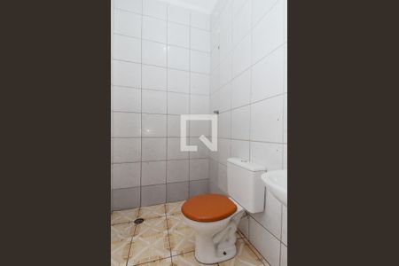 Casa à venda com 274m², 3 quartos e 3 vagasBanheiro de Serviço