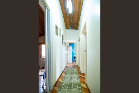 Casa à venda com 268m², 3 quartos e 3 vagasCorredor