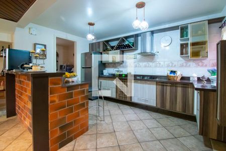 Casa à venda com 268m², 3 quartos e 3 vagasCozinha