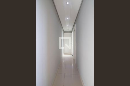 Corredor de apartamento para alugar com 2 quartos, 44m² em Gopoúva, Guarulhos