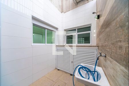 Casa à venda com 340m², 4 quartos e 3 vagasÁrea de Serviço