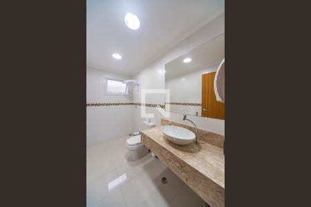 Casa à venda com 340m², 4 quartos e 3 vagasBanheiro 