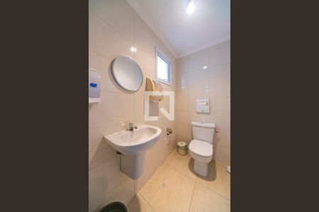 Casa à venda com 340m², 4 quartos e 3 vagasBanheiro da Cobertura 