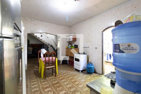 Casa à venda com 180m², 3 quartos e 3 vagas Casa à venda com 180m², 3 quartos e 3 vagasCozinha