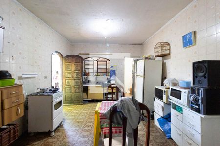 Casa à venda com 180m², 3 quartos e 3 vagas Casa à venda com 180m², 3 quartos e 3 vagasCozinha