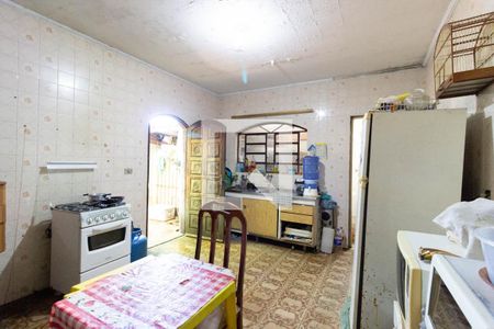 Casa à venda com 180m², 3 quartos e 3 vagas Casa à venda com 180m², 3 quartos e 3 vagasCozinha