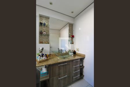 Casa à venda com 279m², 3 quartos e 4 vagasBanheiro da Suíte 1