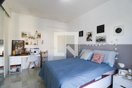 Casa à venda com 279m², 3 quartos e 4 vagasSuíte 2