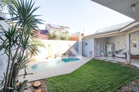 Casa à venda com 279m², 3 quartos e 4 vagasQuintal