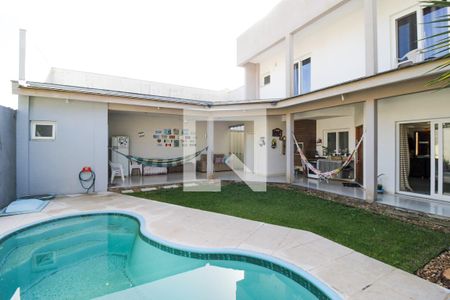 Casa à venda com 279m², 3 quartos e 4 vagasQuintal