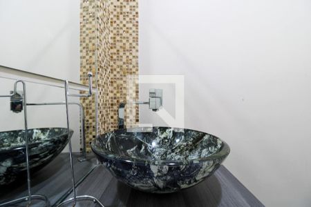 Casa à venda com 279m², 3 quartos e 4 vagasLavabo