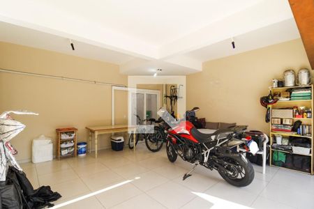 Casa à venda com 279m², 3 quartos e 4 vagasGaragem