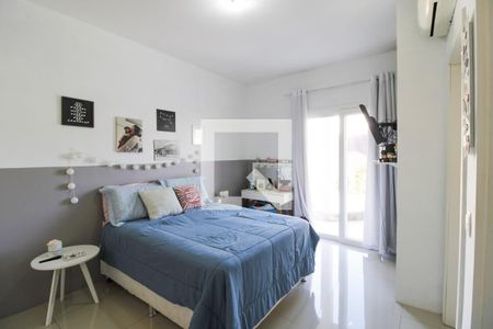 Casa à venda com 279m², 3 quartos e 4 vagasQuarto Suíte 2