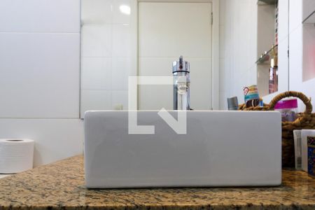 Casa à venda com 279m², 3 quartos e 4 vagasBanheiro da Suíte 2