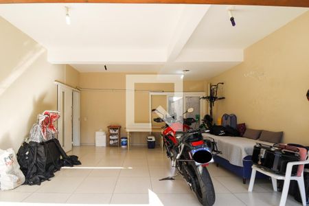Casa à venda com 279m², 3 quartos e 4 vagasGaragem