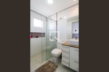 Casa à venda com 279m², 3 quartos e 4 vagasBanheiro da Suíte 2