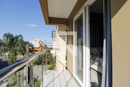 Casa à venda com 279m², 3 quartos e 4 vagasQuarto Suíte 1- Varanda