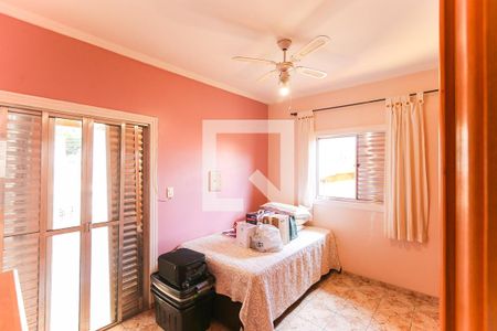 Casa à venda com 269m², 3 quartos e 2 vagasQuarto 3