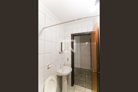 Casa à venda com 269m², 3 quartos e 2 vagasBanheiro casa 2