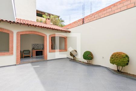 Casa à venda com 314m², 3 quartos e 3 vagasChurrasqueira