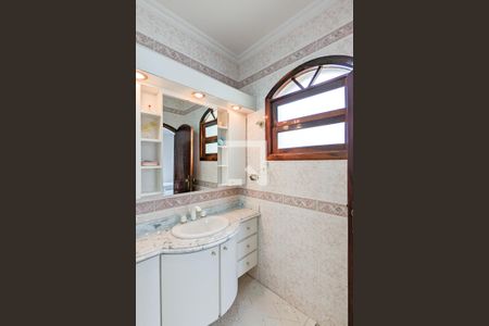 Casa à venda com 314m², 3 quartos e 3 vagasBanheiro da suíte 2