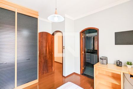 Casa à venda com 314m², 3 quartos e 3 vagasQuarto