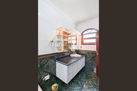 Casa à venda com 314m², 3 quartos e 3 vagasBanheiro da suíte 1