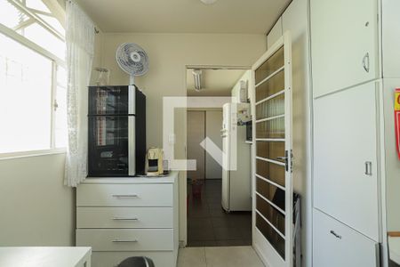 Casa à venda com 230m², 4 quartos e 3 vagasEscritório