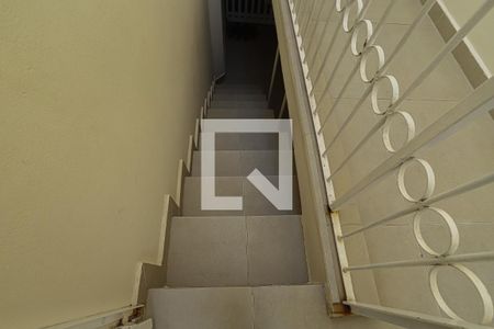 Casa à venda com 230m², 4 quartos e 3 vagasEscada