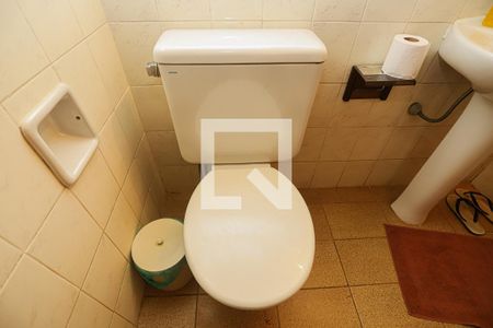 Casa à venda com 230m², 4 quartos e 3 vagasBanheiro de Serviço