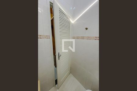 Casa à venda com 350m², 3 quartos e 1 vaga Casa à venda com 350m², 3 quartos e 1 vagaBanhero quarto 3